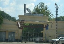 Directori din UM Sadu, cercetați pentru înșelăciune, fals în înscrisuri sub semnătură privată și uz de fals! Ar fi ajutat la pensionarea ilegală a rudelor de la Schela