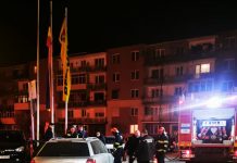 O mașină a luat foc, pe Bulevardul Ecaterina Teodoroiu