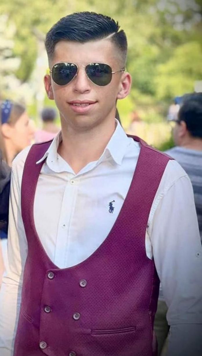 227014514_341640654285709_5967049622595077231_n-2-768x1356-1-696x1229