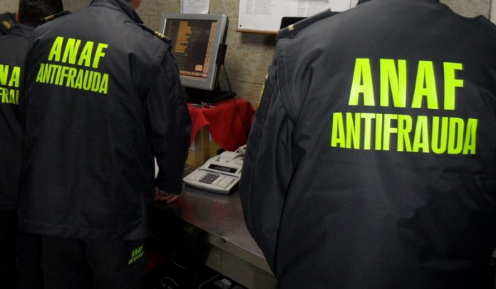 Inspectorii antifraudă vor avea dreptul să poarte arme