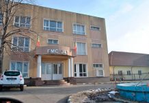 Nașul Marciuc și finul Dancău fac legea la Jilț! Minerii, cărați în cariere cu tractoarele și rabele!