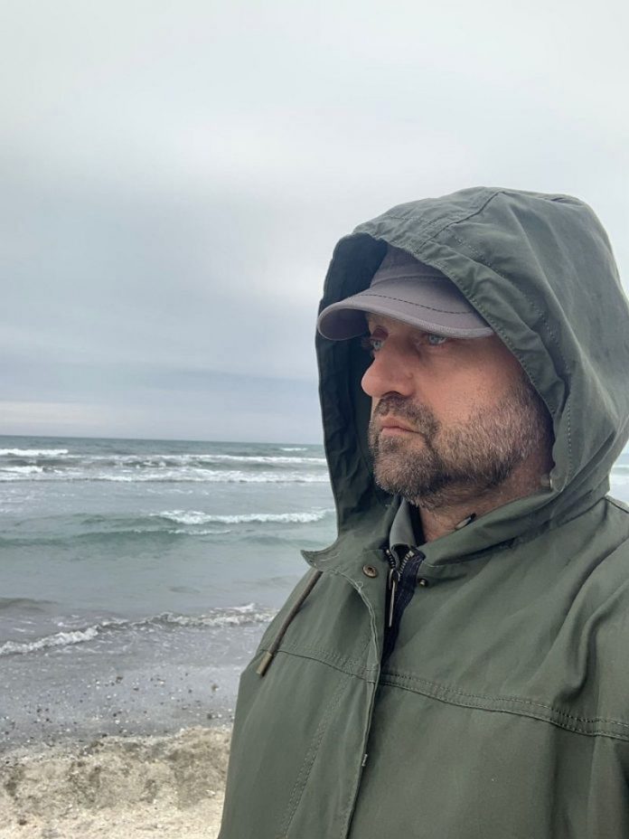 277454640_287110426773884_2989396737905778131_n-696x928-1