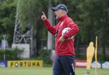 Iordănescu, pregătit pentru debutul în meciurile oficiale