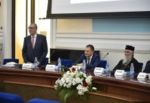 Educaţia…şi Lecţia de viaţă! – Simpozionul de la Craiova – o manifestare cu un mare impact în viaţa socială! (II) – ,,Dacă vorbim despre rolul ştiinţei în raport cu viaţa politică, pot spune că cercetarea sociologică din România şi nu numai, se derulează pe trei direcţii în momentul de faţă”!