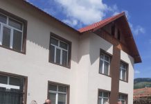 VIDEO: Oamenii din Stănești vor să scape de conducerea abuzivă a Obștei Curpen – Vaidei. Scandal încheiat cu venirea poliției – Președintele asociației a fugit acasă cu registrul (I)