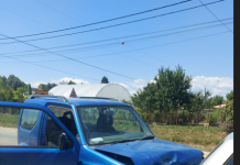 Târgu Jiu: Trei mașini s-au ciocnit, femeie însărcinată la spital