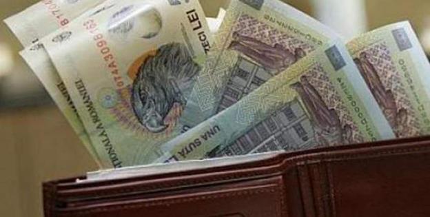 Salariul minim brut crește la 3.700 lei