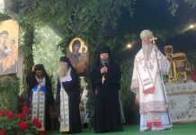Mitropolitul Olteniei a oficiat Sfânta Liturghie la Hramul «Schimbarea la Faţă a Domnului», de la Mănăstirea Lainici, Gorj(II) – ,,Ca să vezi Faţa Domnului mai strălucitoare decât soarele, trebuie să ajungi la înţelegerea, la cuprinderea în ochii sufletului a acestui dar dumnezeiesc”!