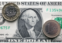 Dolarul a trecut de 5,12 lei