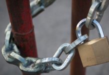 Tot mai multe firme radiate