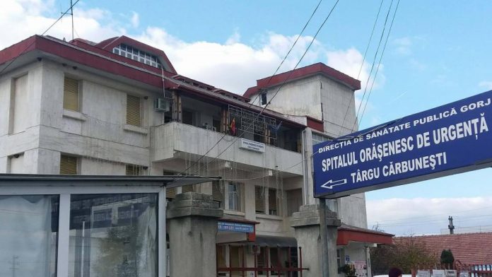 Adolescentă de 17 ani, rănită după ce a căzut cu motocicleta