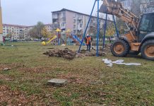 Copiii din Motru au încă un parc nou în oraș! Atracția, o tiroliană