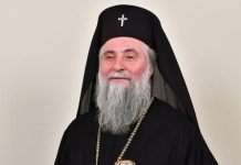 Mitropolitul Olteniei oficiază slujba Sfintei Liturghii la Hramul «Adormirea Maicii Domnului», la Mănăstirea Tismana, iar, PS Nicodim la Mănăstirea Polovragi