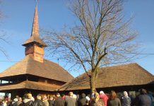 Mitropolitul Olteniei a sfinţit Biserica din Parohia Steic, comuna Cătune, Gorj – ,,În biserică, aducem prinos de recunoştinţă Ziditorului nostru şi arătăm că putem să-I mulţumim Lui Dumnezeu şi să primim de la El, darurile cele bogate”!