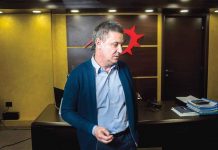 Liberalul Daniel Burlan (CEO): Cu 5.000 de salariați mai puțini, în trei ani!