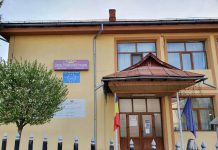 A renunțat la postul de director de liceu