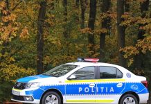 A condus 50 de metri fără permis și a fost condamnat cu executare