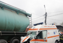 UPDATE, Romanești: Pacientul din ambulanța implicată în accident a murit