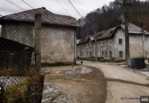 Oameni care trăiesc de pe o zi pe alta, după închiderea minei