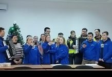 Au venit din Londra să cânte colinde la Spitalul Județean