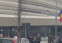 Târgu Jiu: Coadă imensă pentru ajutoarele UE