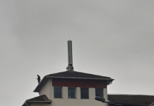 Târgu Jiu: Bărbatul care s-a urcat pe spital, amenințând că se aruncă, a fost reținut