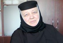 La zi de sărbătoare şi de aniversare! – Cu cele mai frumoase gânduri, un buchet de flori de Ziua Maicii Stareţe MARINA GLIGOR STAVROFORA de la Mănăstirea «SFÂNTA TREIME», Strâmba-Jiu, Turceni!