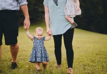 Indemnizația pentru creșterea copilului ar putea crește până la 12.000 de lei