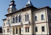 Salariații din învățământ își strigă nemulțumirile în stradă! Pichetare la Prefectura Gorj