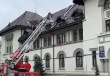 Primăria Târgu Jiu, afectată de ploi