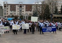 Mii de profesori gorjeni, în grevă generală – La unele colegii din Târgu-Jiu, elevii au fost anunțați că dacă vin, totuși, la școală vor fi supravegheați