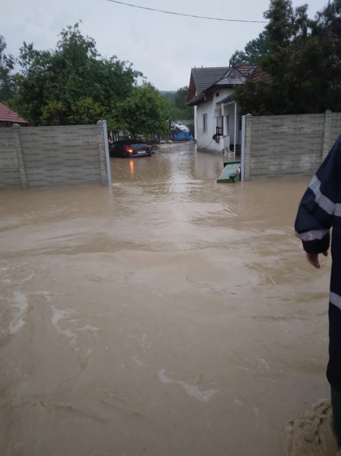 received_599537122276750