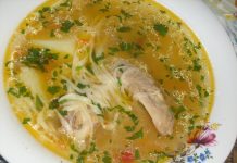 Au mâncat ciorbă pregătită cu insecticid