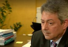 Cu câte grupuri funcționale a mai rămas CEO