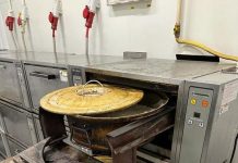 Produse expirate şi mizerie, firmă amendată și închisă