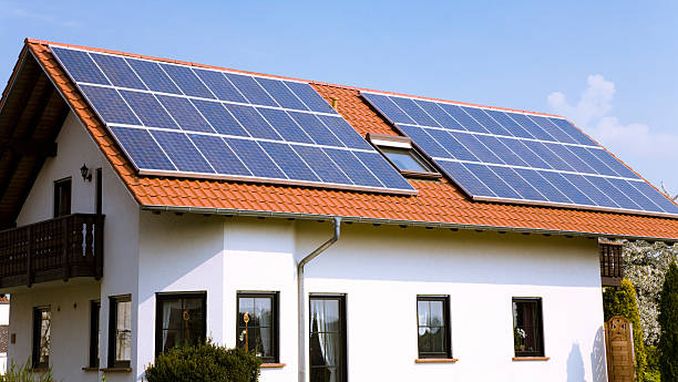 Anchetă la Casa Verde Fotovoltaice