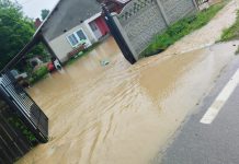 Ajutoare de urgență pentru cei afectați de inundații