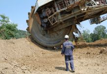 Numărul real al angajaților CE Oltenia! Cei 1800, cărora le expiră angajarea, teoretic – ar trebui să rămână. Practic, ar trebui să plece