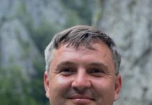 Inspectoratul Școlar Județean Gorj nu a anulat documentele prin care o profesoară primește ilegal ore la ,,Constantin Săvoiu”. Profesorul Negomireanu va intra în greva foamei în această săptămână