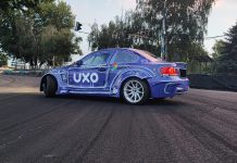 Gorjeanul Vlad Stănescu, la campionatul național de drift de pe Transalpina. Mașinile, pictate manual!