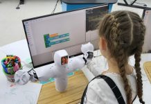 Săli de clase dotate cu echipamente IT. Finanțare prin PNRR, obținută de Consiliul Județean