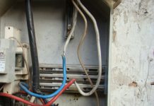 Amendată penal pentru furt de curent