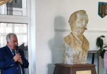 Bustul lui Dincă Schileru, dezvelit ieri, la Schela