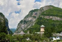 Comuna Polovragi concurează la titlul de „Best Tourism Villages”