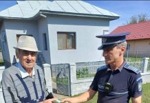 A pierdut o borsetă cu bani și acte