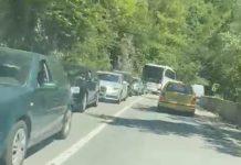 Accident pe Defileul Jiului, motociclist rănit