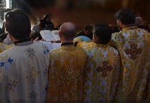 Începe examenul de capacitate preoțească pentru absolvenții gorjeni de Teologie