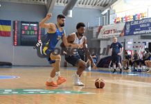 Prima reprezentație în fața fanilor