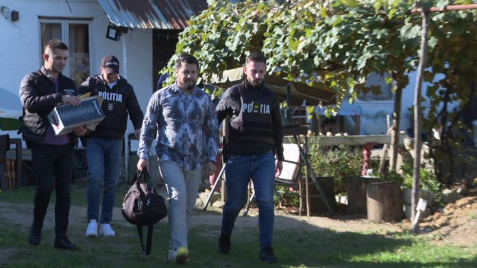 vlcsnap-2023-10-16-12h06m00s921