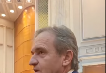 Parlament, FOTO: Mihai Weber, provocat de Ion Iordache în stilul lui George Simion